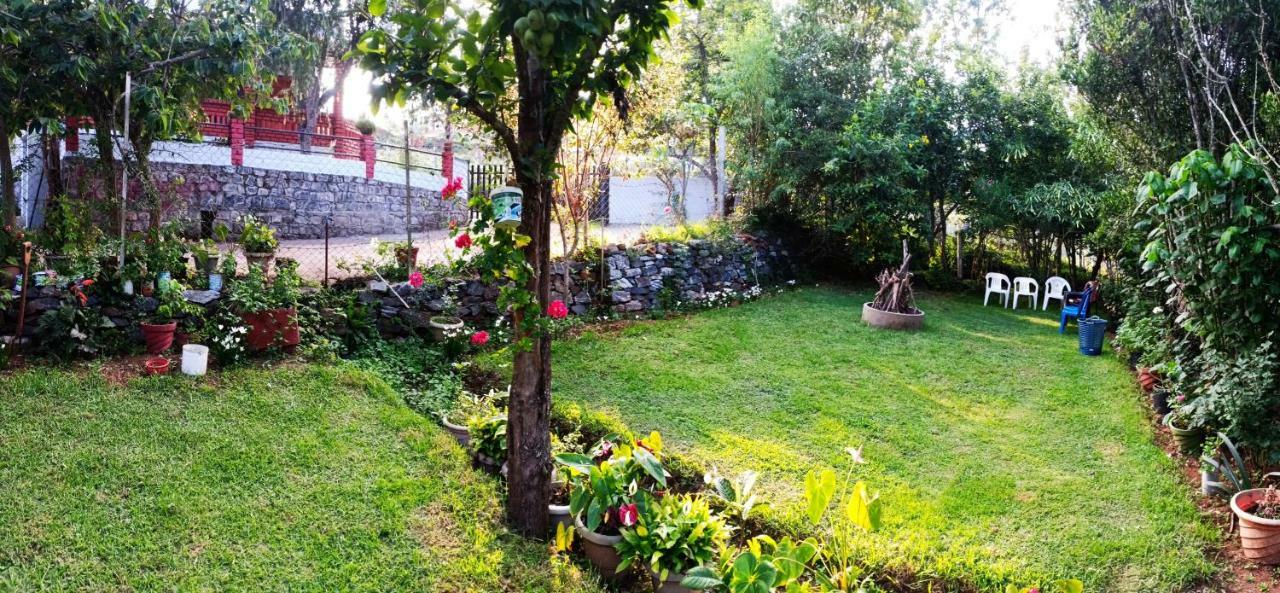 Pear Tree Inn Villa Котагири Екстериор снимка