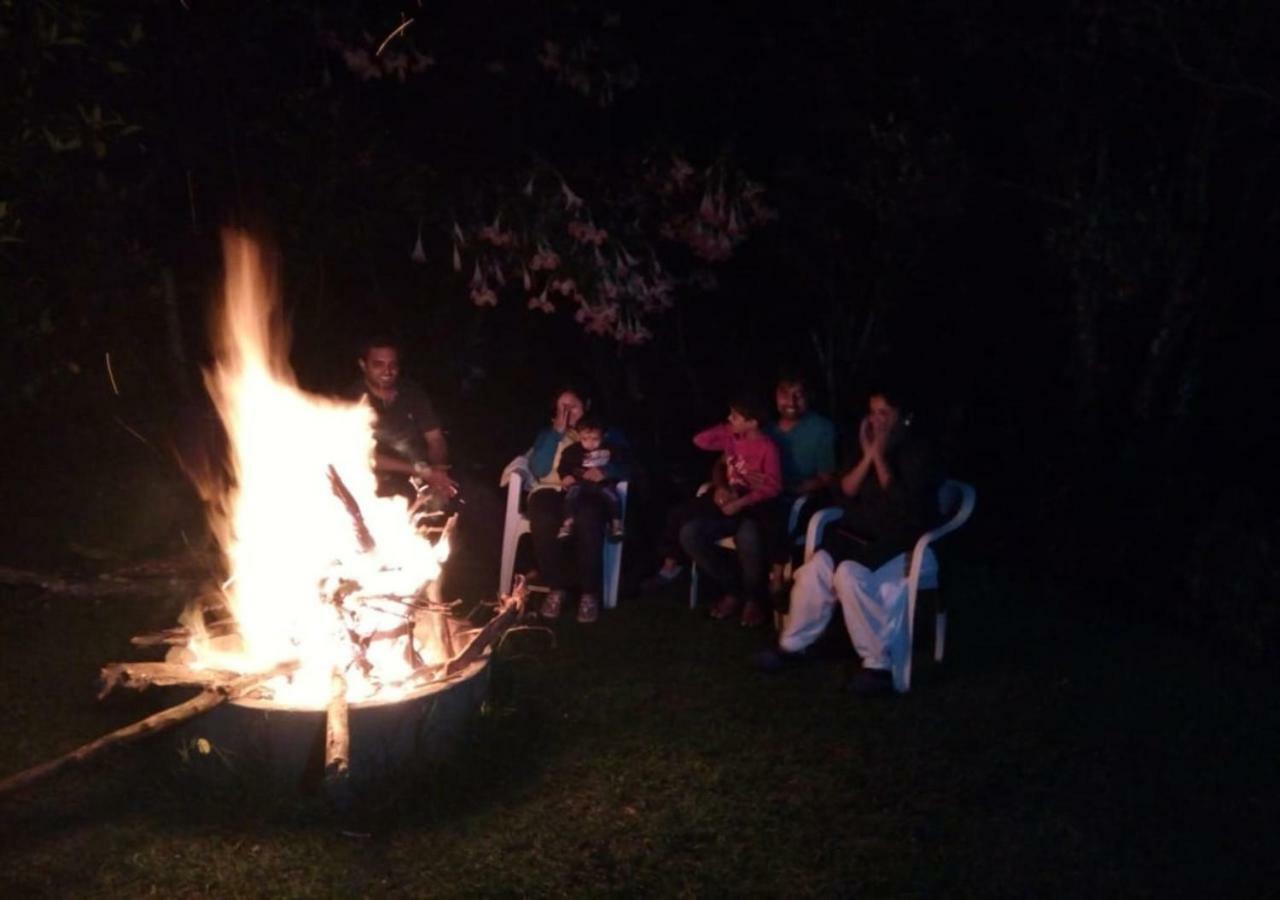 Pear Tree Inn Villa Котагири Екстериор снимка